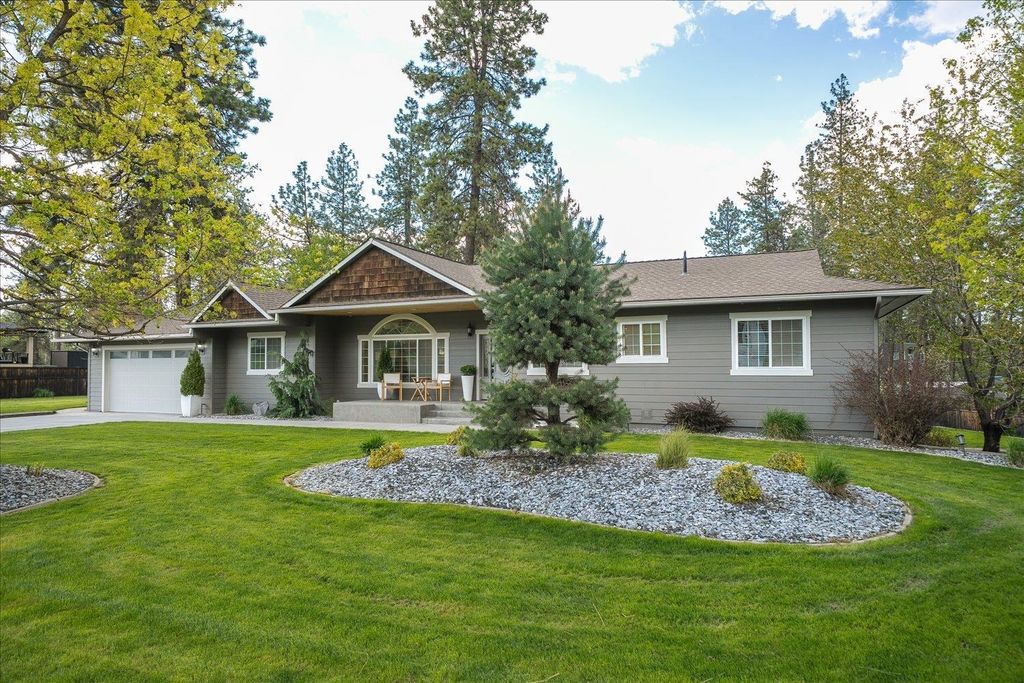 Photo of 4522 W Huxley Dr, Spokane, WA 99212 (MLS # 202616408)