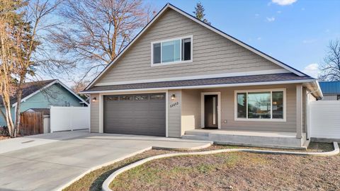 Photo of 11412 E 6 Ave, Spokane Valley, WA 99206 (MLS # 202611590)