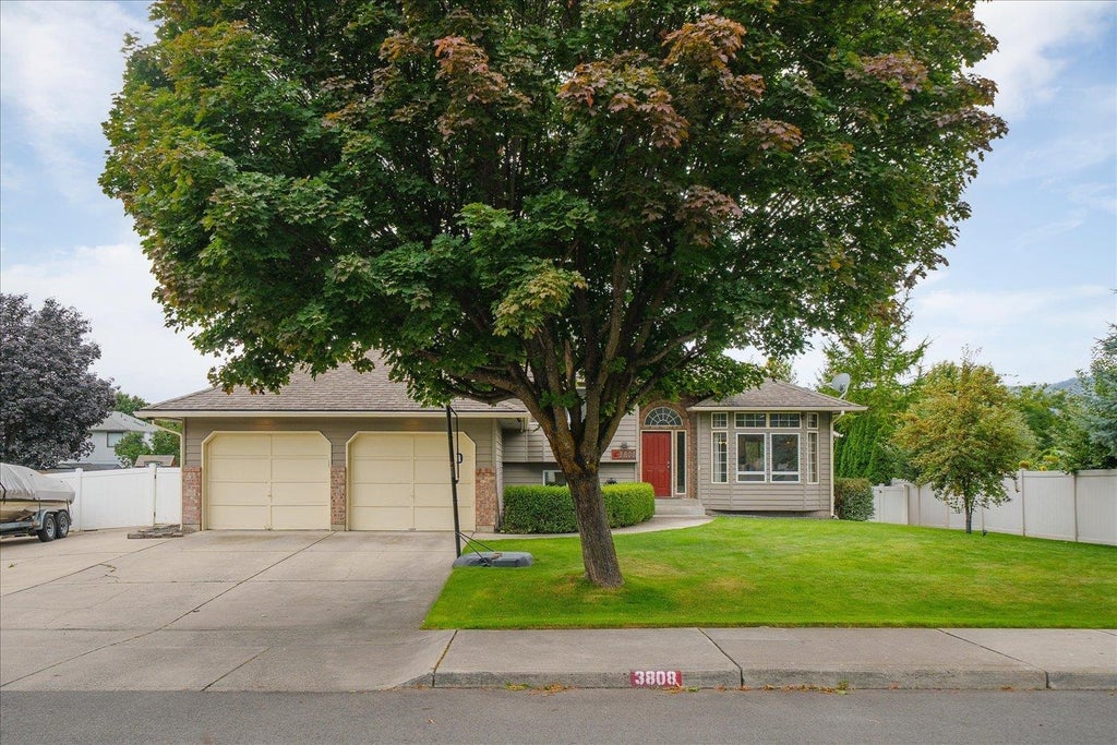 Photo of 3808 S Loretta Dr, Spokane Valley, WA 99206 (MLS # 202625534)