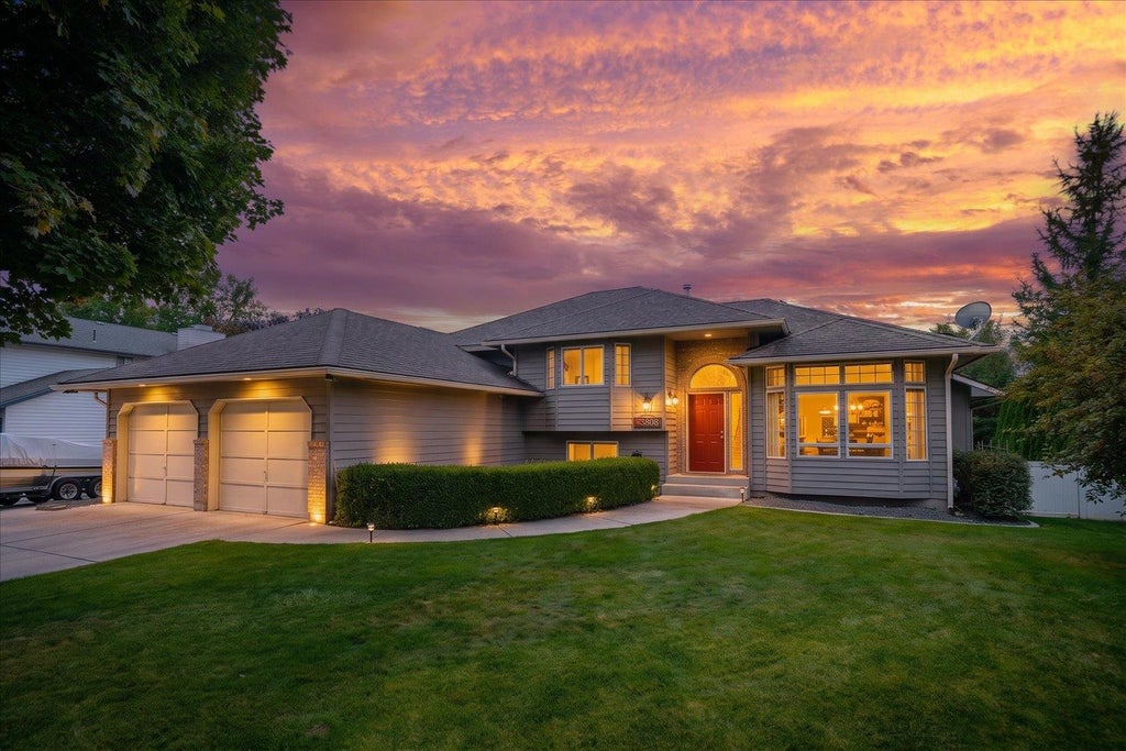 Photo of 3808 S Loretta Dr, Spokane Valley, WA 99206 (MLS # 202625534)