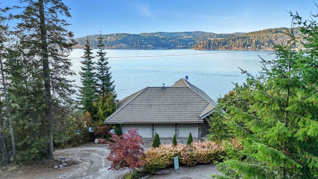 Photo of 5144 S Seeweewana Ct, Coeur d Alene, ID 83833 (MLS # 202622493)