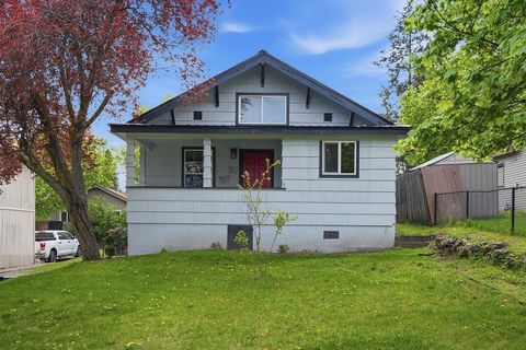 Photo of 3611 W Heroy Ave, Spokane, WA 99205 (MLS # 202616269)