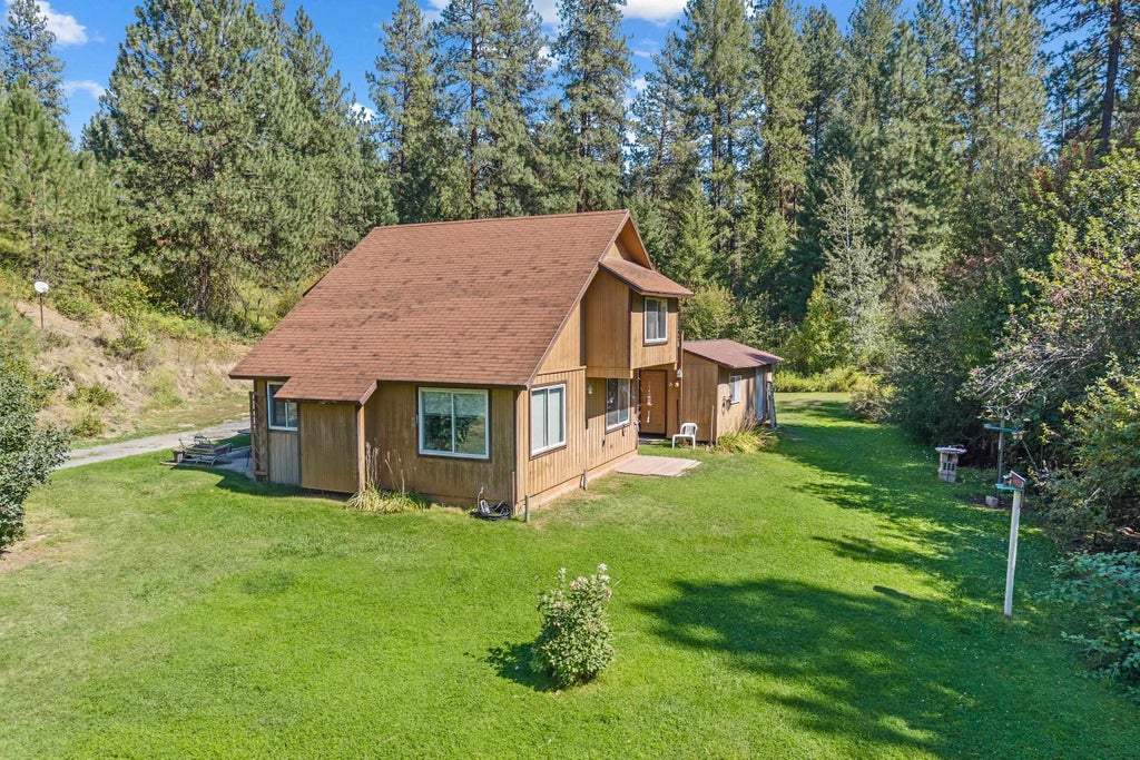 Photo of 1043 Old Highway 12 Mile Rd, Colville, WA 99114 (MLS # 202623602)