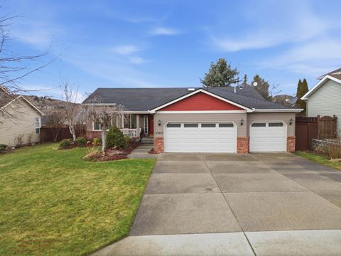 Photo of 23233 E Settler Dr, Liberty Lake, WA 99019 (MLS # 202613902)