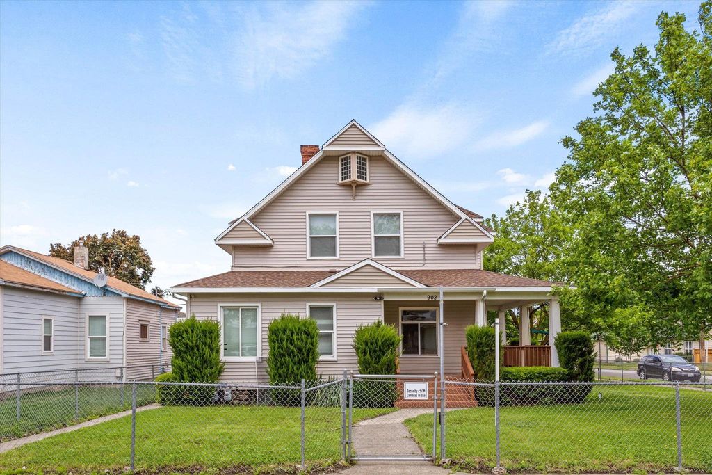 Photo of 902 W MANSFIELD Ave, Spokane, WA 99205 (MLS # 202525599)