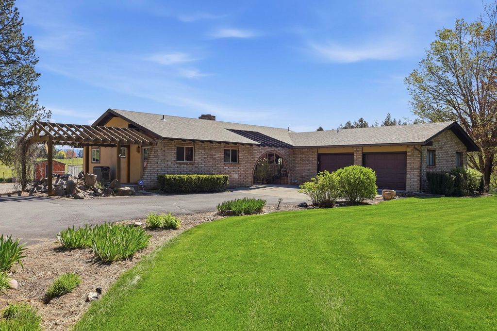 Photo of 7905 S Ramona Rd, Spokane, WA 99224 (MLS # 202616328)