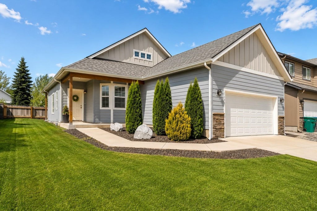 Photo of 1601 E Marilyn Cir, Deer Park, WA 99006 (MLS # 202622142)