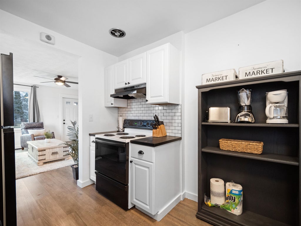 Photo of 2425 W Sinto Ave, Spokane, WA 99201 (MLS # 202625808)