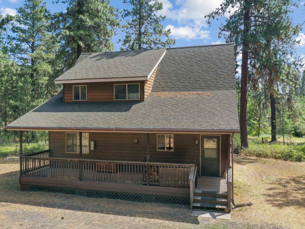 Photo of 25207 S Rupp Rd, Cheney, WA 99004 (MLS # 202525397)