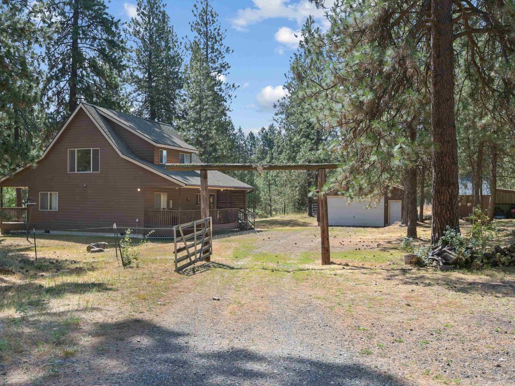 Photo of 25207 S Rupp Rd, Cheney, WA 99004 (MLS # 202525397)