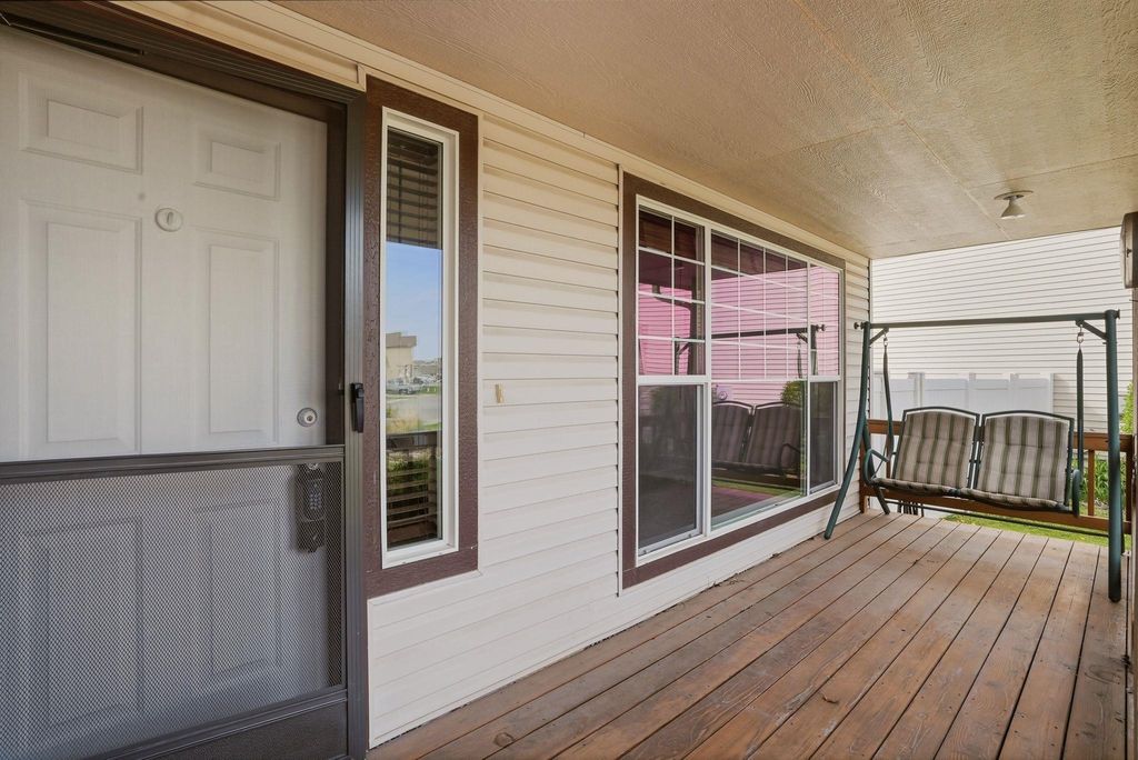 Photo of 1605 N Tschirley Ln, Spokane Valley, WA 99016 (MLS # 202616022)