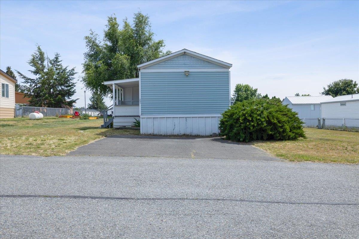 Photo 1 of 25 — 2201 N Craig ave Rd, Airway Heights, WA 99224