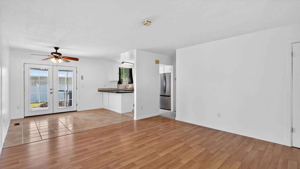 Photo of 5012 E Commerce Ave, Spokane, WA 99206 (MLS # 202616444)