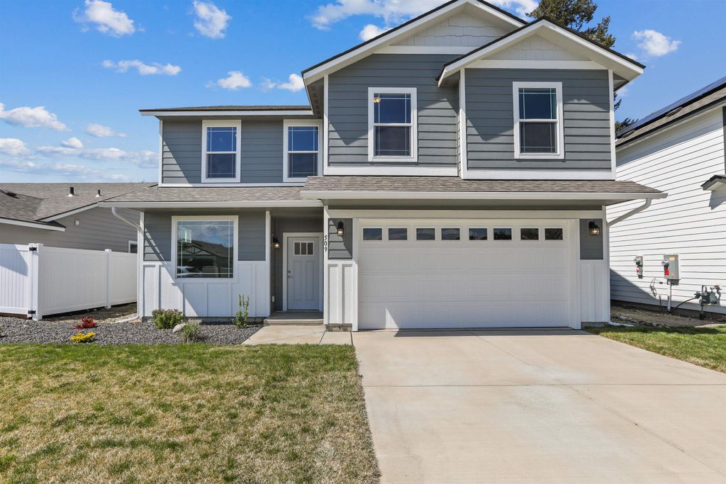 Photo of 509 N Arc Ct, Spokane Valley, WA 99016 (MLS # 202616338)