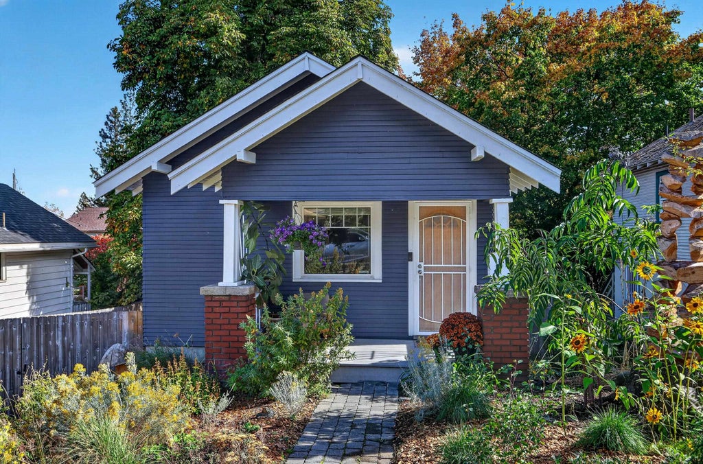 Photo of 745 S Hatch St, Spokane, WA 99202 (MLS # 202625582)