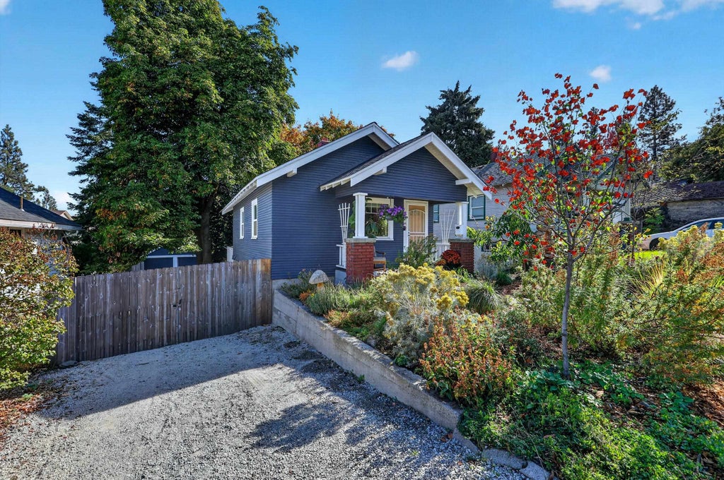Photo of 745 S Hatch St, Spokane, WA 99202 (MLS # 202625582)