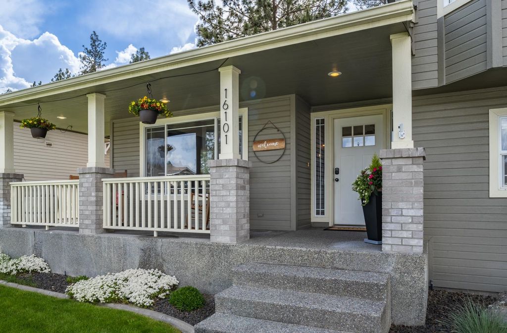 Photo of 16101 N Chronicle Ln, Colbert, WA 99005 (MLS # 202616420)