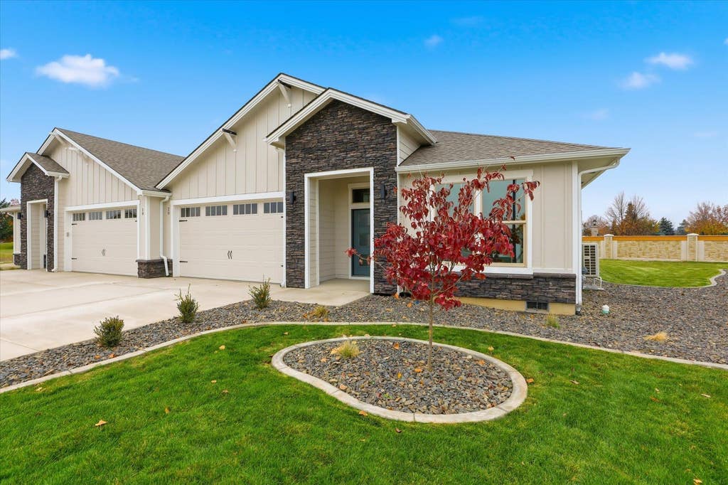 Photo of 1109 - 20 N Country Club Dr, Deer Park, WA 99006 (MLS # 202622919)