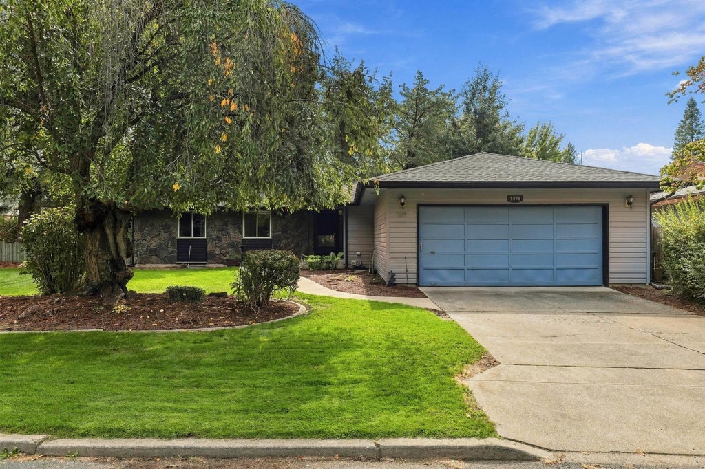 Photo of 5009 W Navaho Ave, Spokane, WA 99208 (MLS # 202624410)