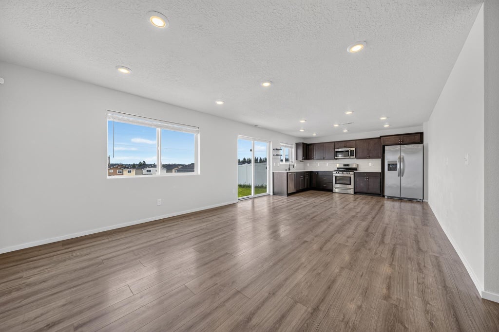 Photo of 4440 W Bedford Ave, Spokane, WA 99208 (MLS # 202625713)
