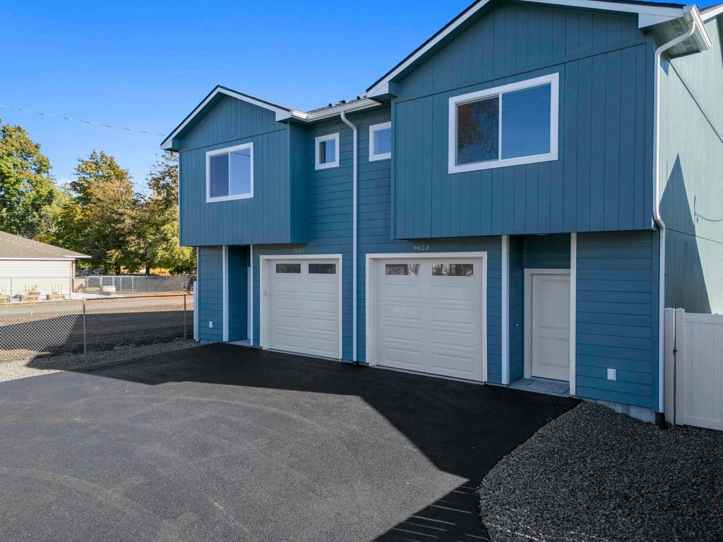 Photo of 9625 E Nixon Ln, Spokane Valley, WA 99206 (MLS # 202616541)