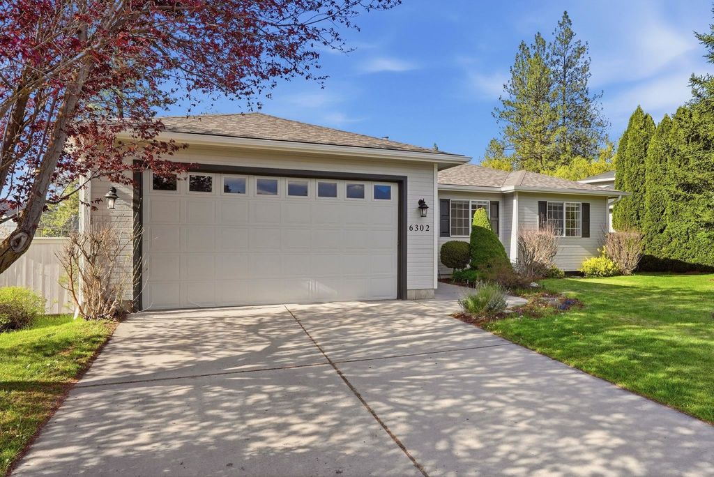 Photo of 6302 W Selkirk Ave, Spokane, WA 99208 (MLS # 202616400)