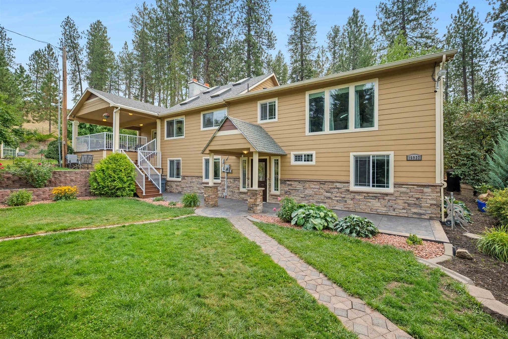 Photo of 15922 E Foothills Rd, Spokane, WA 99217 (MLS # 202623046)