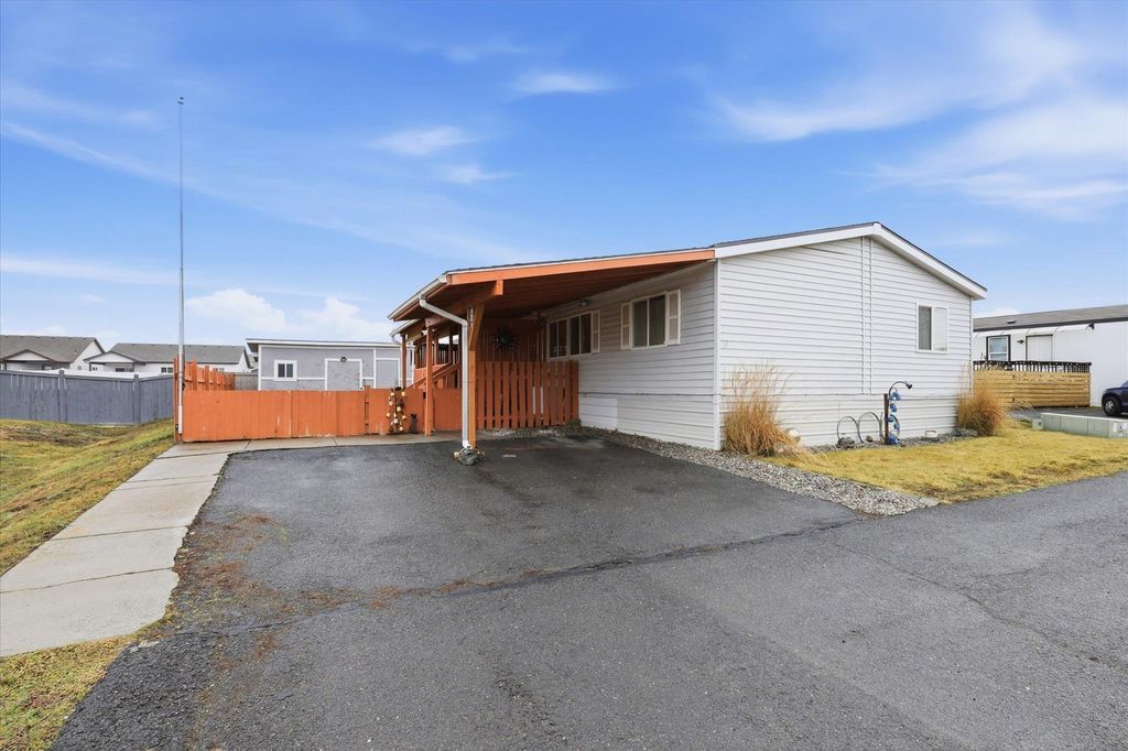 Photo of 10510 W Richland Rd, Cheney, WA 99004 (MLS # 202615647)