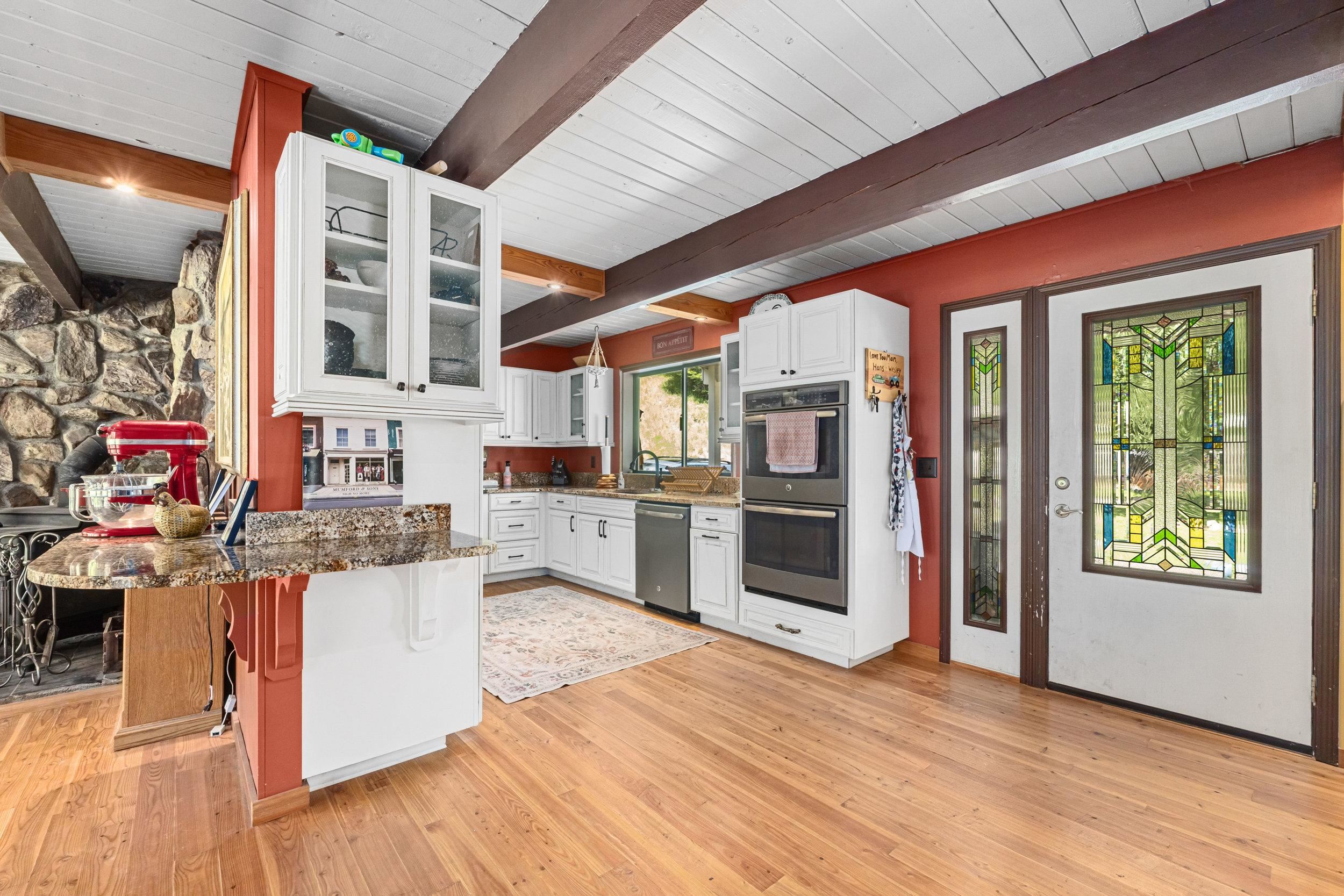 421 N Pickett Rd - Photo 3