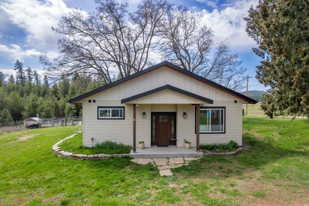 Photo of 332 Bergen Rd, Newport, WA 99156 (MLS # 202616248)