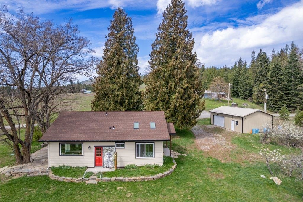 Photo of 332 Bergen Rd, Newport, WA 99156 (MLS # 202616248)