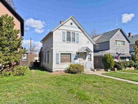 Photo of 714 W Augusta Ave, Spokane, WA 99205 (MLS # 202614269)