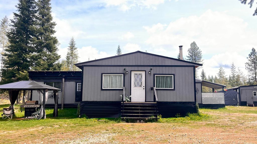 Photo of 2242 Gray Rd, Newport, WA 99156 (MLS # 202616426)