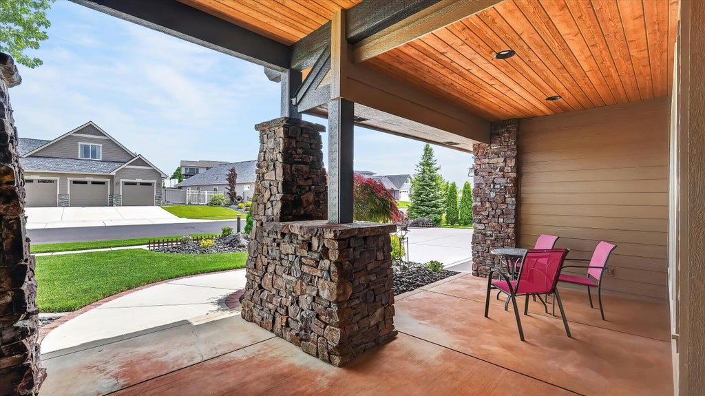 Photo of 9203 N Scarlet Sky Dr, Spokane, WA 99208 (MLS # 202624620)