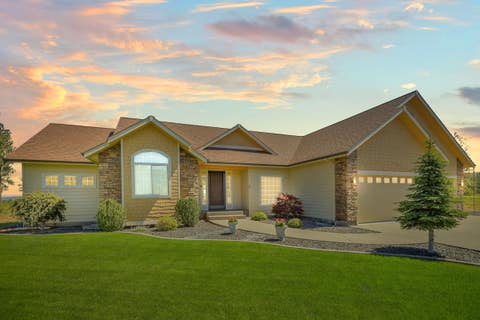 Photo of 7508 N Garfield Rd, Spokane, WA 99224 (MLS # 202623142)
