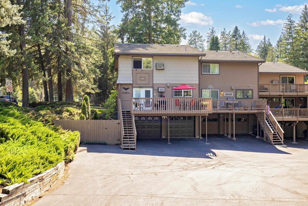 Photo of 12515 N Fairwood Dr, Spokane, WA 99218 (MLS # 202618482)