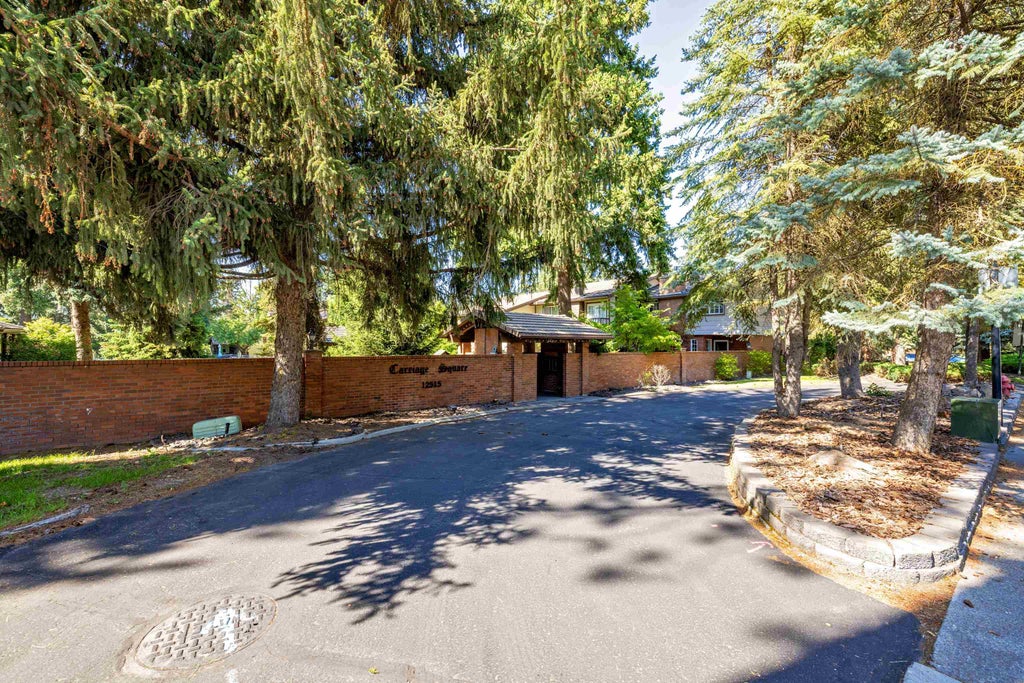 Photo of 12515 N Fairwood Dr, Spokane, WA 99218 (MLS # 202618482)