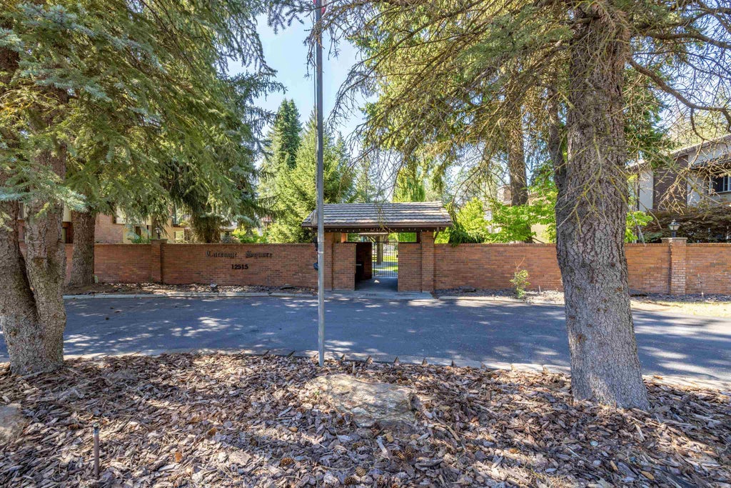 Photo of 12515 N Fairwood Dr, Spokane, WA 99218 (MLS # 202618482)