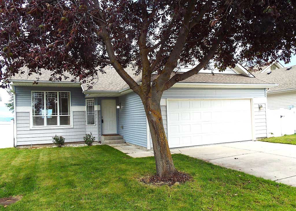 Photo of 9318 N Oak St, Spokane, WA 99208 (MLS # 202619250)