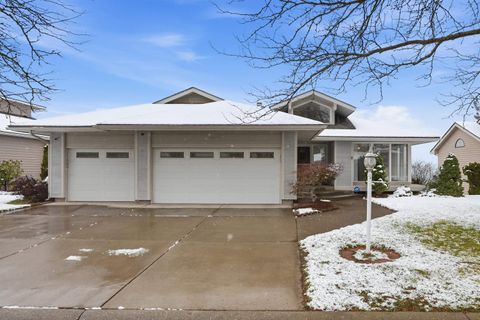 Photo of 6407 N Park View Ln, Spokane, WA 99205 (MLS # 202613545)