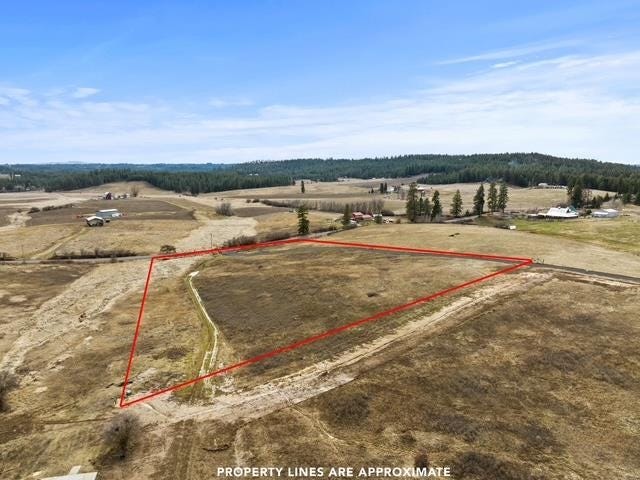 Photo of 1170X E Tallman Rd, Chattaroy, WA 99003 (MLS # 202622097)