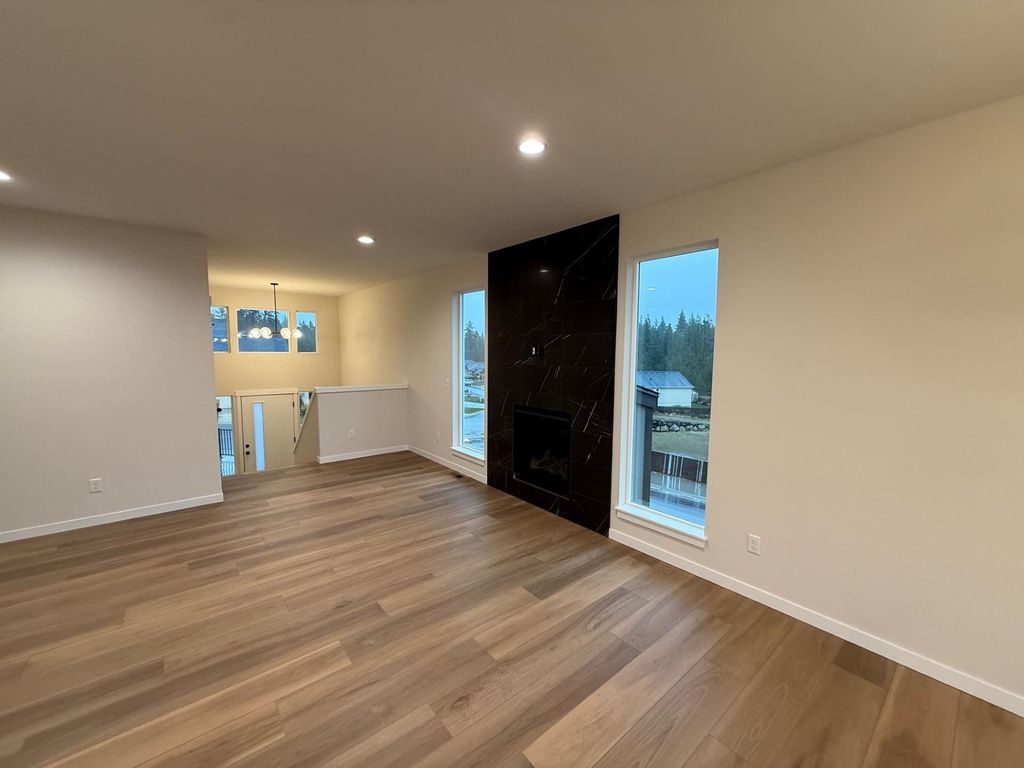 Photo of 3202 S CUSTER Ln, Spokane, WA 99203 (MLS # 202610863)