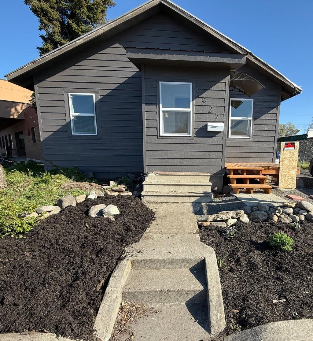 Photo of 2927 E Mission Ave, Spokane, WA 99202 (MLS # 202624589)