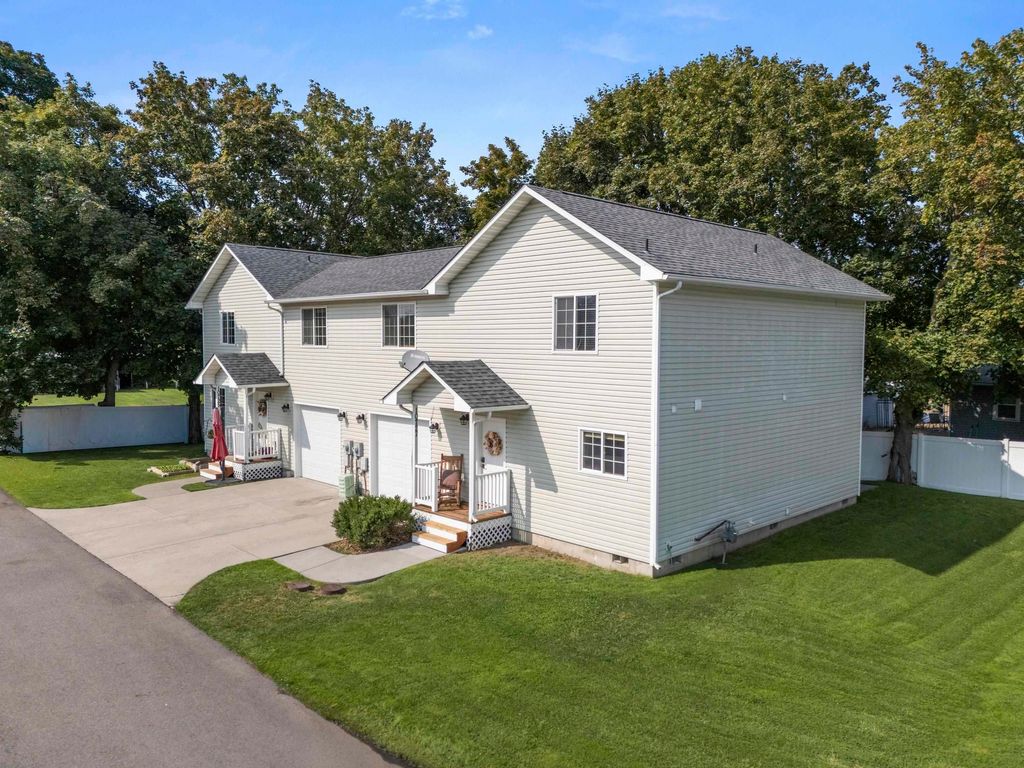 Photo of 10725 E Broadway Ave, Spokane Valley, WA 99206 (MLS # 202615952)