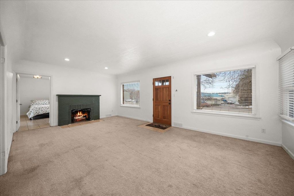 Photo of 12603 E Main Ave, Spokane Valley, WA 99216 (MLS # 202610845)