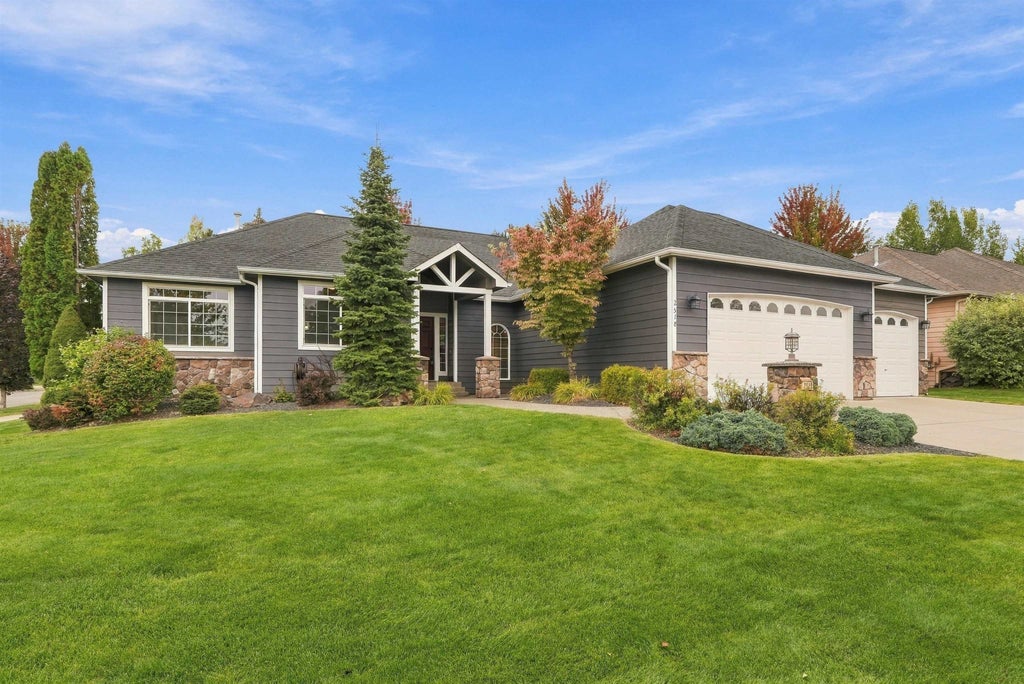 Photo of 2518 S Viewmont Dr, Greenacres, WA 99016 (MLS # 202624450)