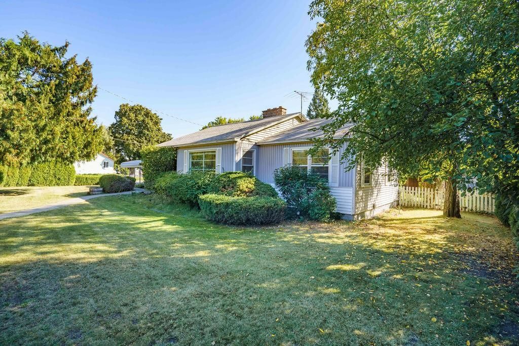 Photo of 406 S Van Marter Rd, Spokane Valley, WA 99206 (MLS # 202525778)