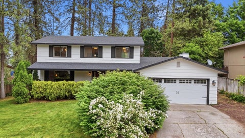 Photo of 407 E Carriage Ct, Spokane, WA 99218 (MLS # 202618641)