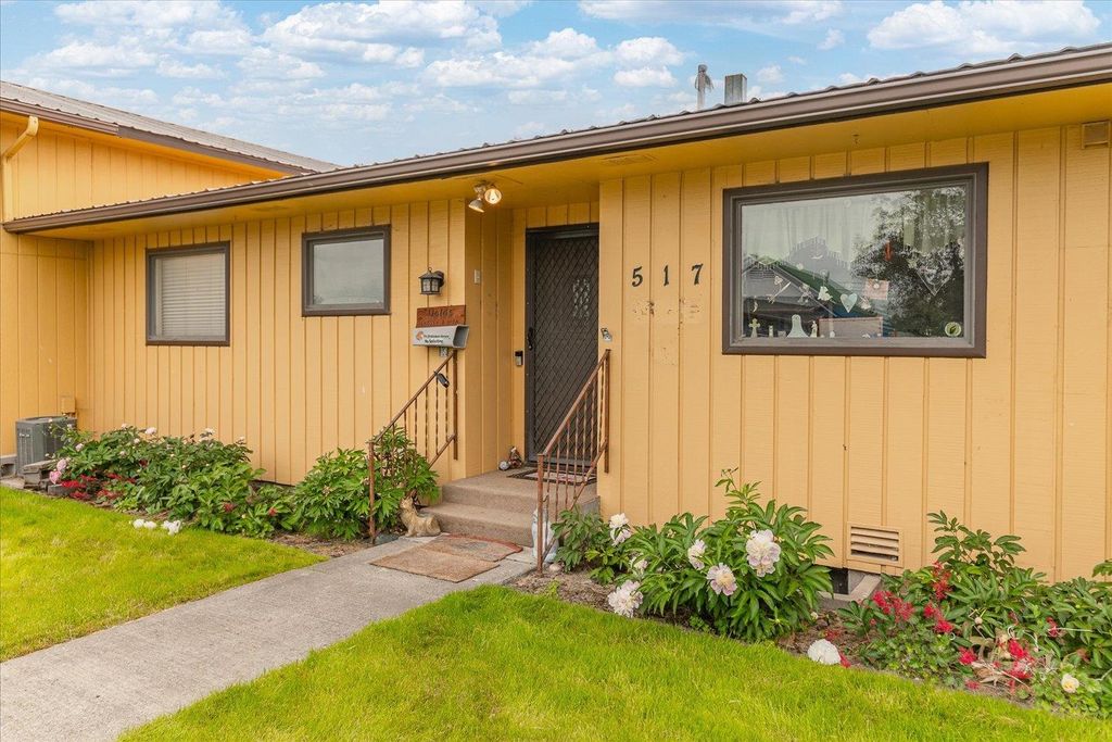 Photo of 517 W 4th St, Sprague, WA 99032 (MLS # 202619998)