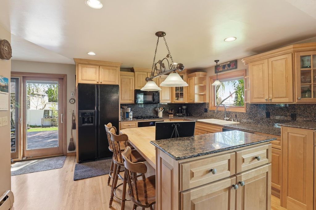 Photo of 7508 N N F Street St, Spokane, WA 99208 (MLS # 202616131)